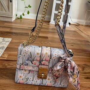 Floral Women's Bag with Gold Chain